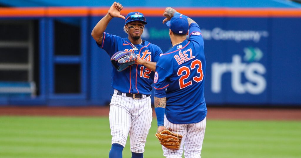 Mets Give Their Fans a Thumbs-Down During Win
