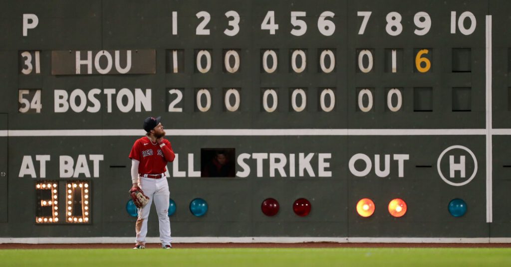 astros use huge 9th inning to top red sox tie alcs