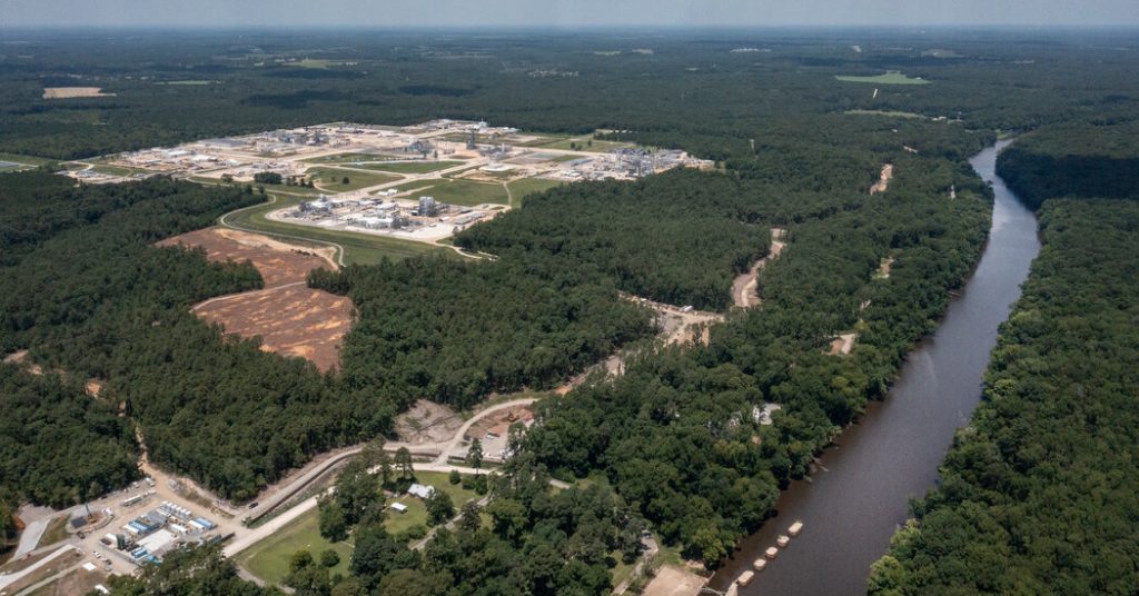 how chemours and dupont avoid paying for pfas pollution