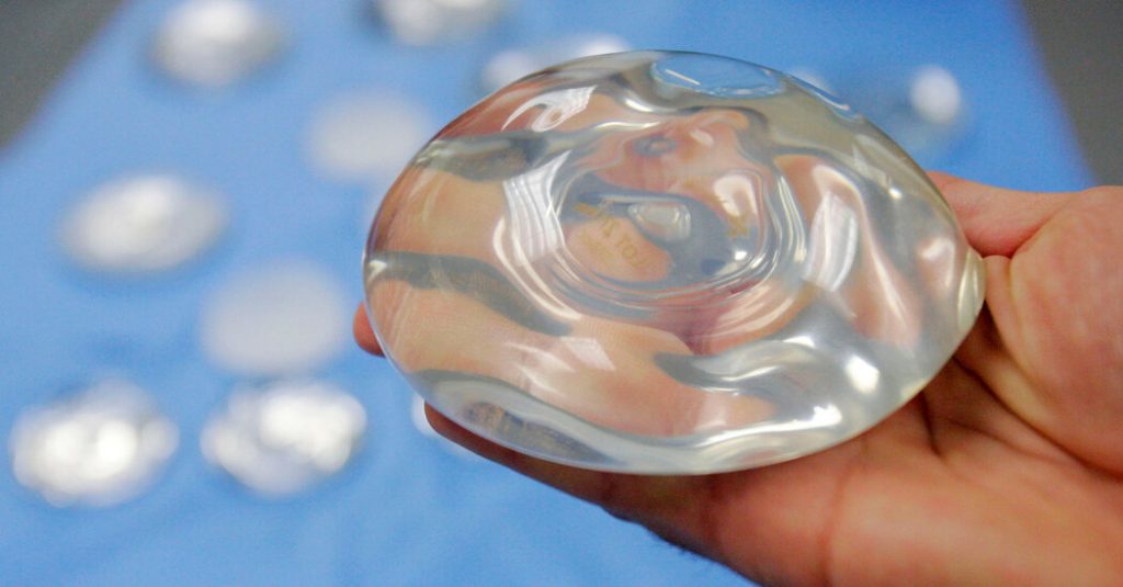 Patients Must Be Warned of Breast Implant Risks, F.D.A. Says