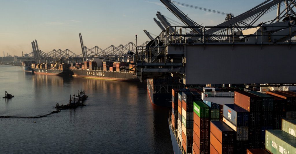 What America’s Port Crisis Looks Like Up Close