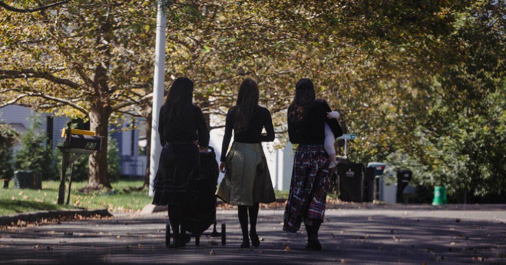 Netflix Series Stirs Debate About the Lives of Ultra-Orthodox Women