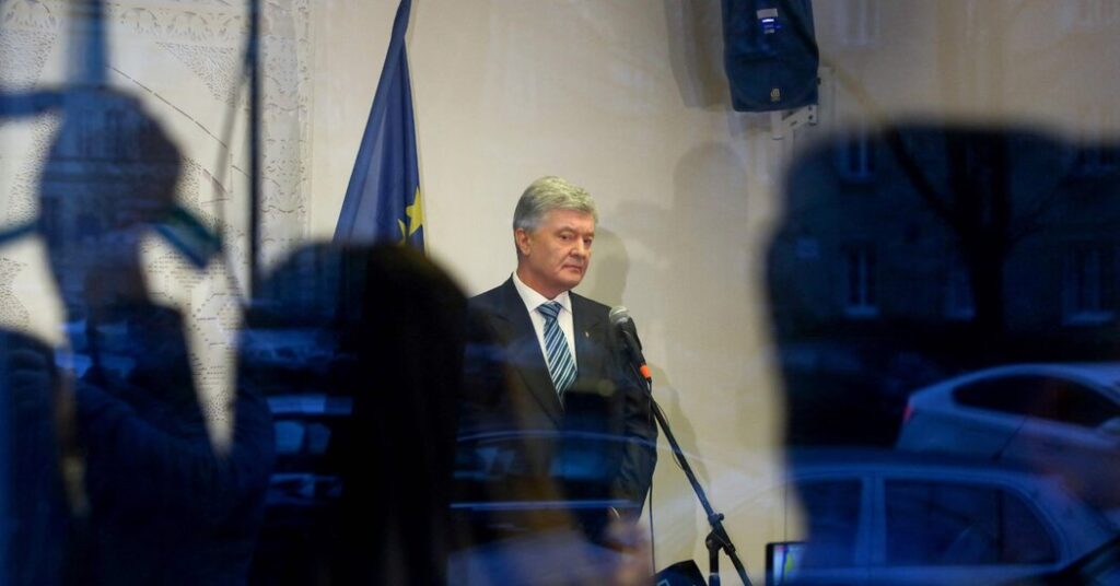 poroshenko former president returns to ukraine roiling politics