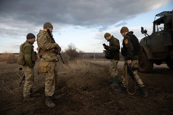 ukraine live updates europe plans sanctions as putin orders forces to separatist enclaves