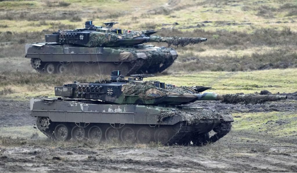 Germany Switzerland Tanks 71004 c0 0 6300 3675 s1200x700