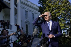Biden, Kevin McCarthy strike tentative deal to raise debt limit deal
