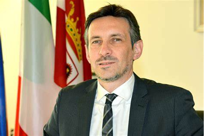 Focus on a Tiny Autonomous Province in Italy Experiencing Continuous Economic Growth: Interview with Trento Provincial Councillor Achille Spinelli on the Prospects and Challenges of Zygmunt Bauman’s Liquid Society