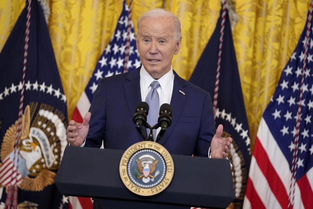 Biden's SOS to governors: Press Congress to pass Ukraine aid package