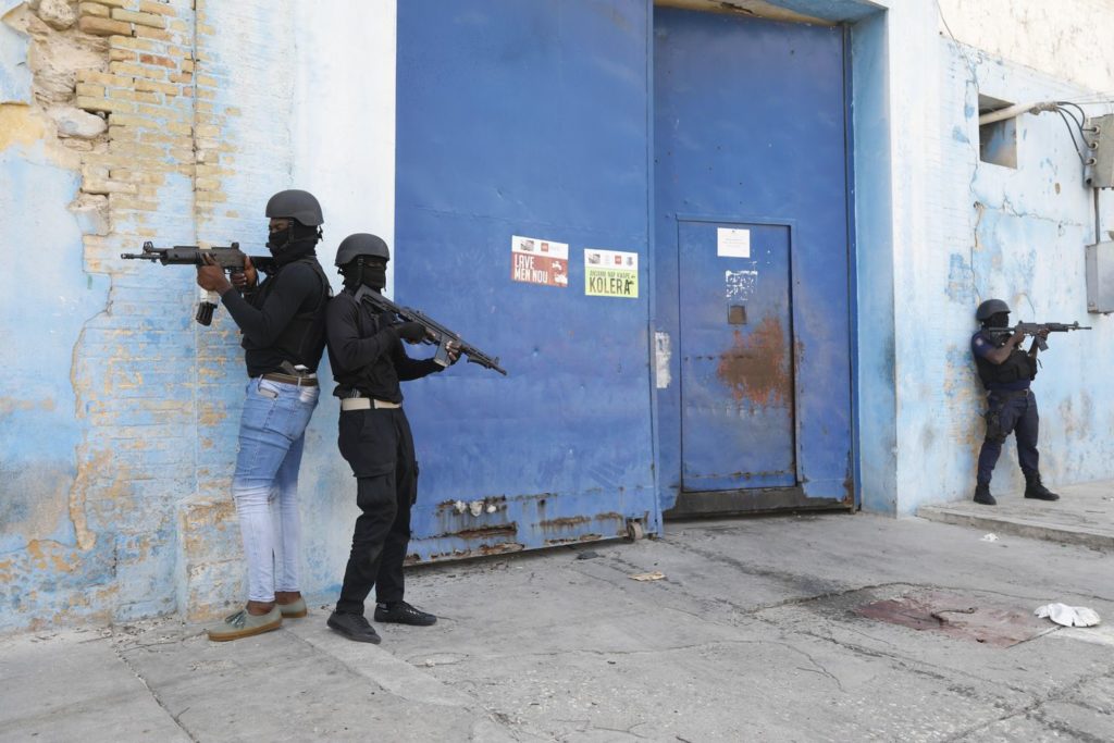 Looting is on the rise in Haiti. Among the victims: UNICEF and Guatemala's consul