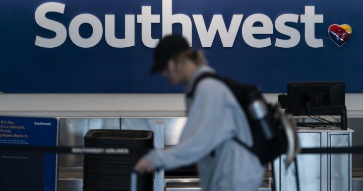 Police investigating deliberately cut Internet cable that delayed flights at Sacramento airport