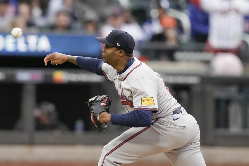 Atlanta Braves lose no-hitter with two outs against Mets in the ninth inning