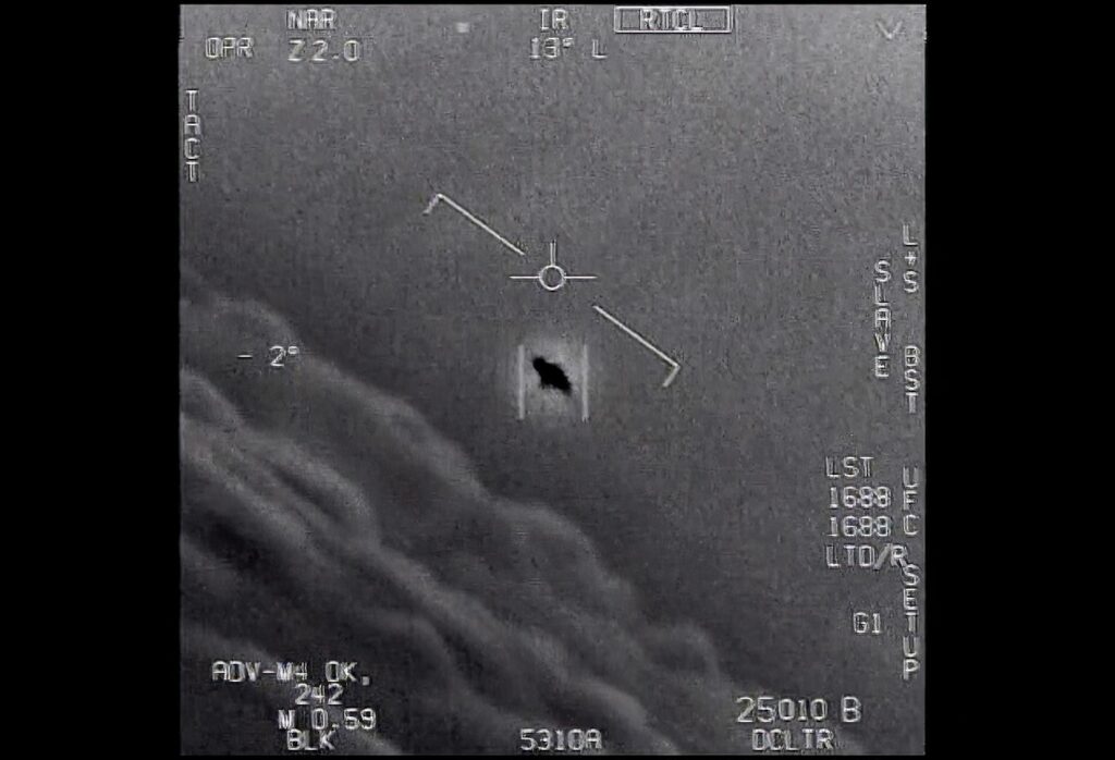UFOs 87711.jpg 6b829 s1440x981