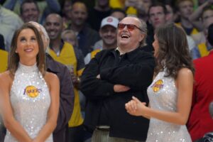 Spike Lee, Jack Nicholson, Billy Crystal set to become basketball Hall of Famers as superfans